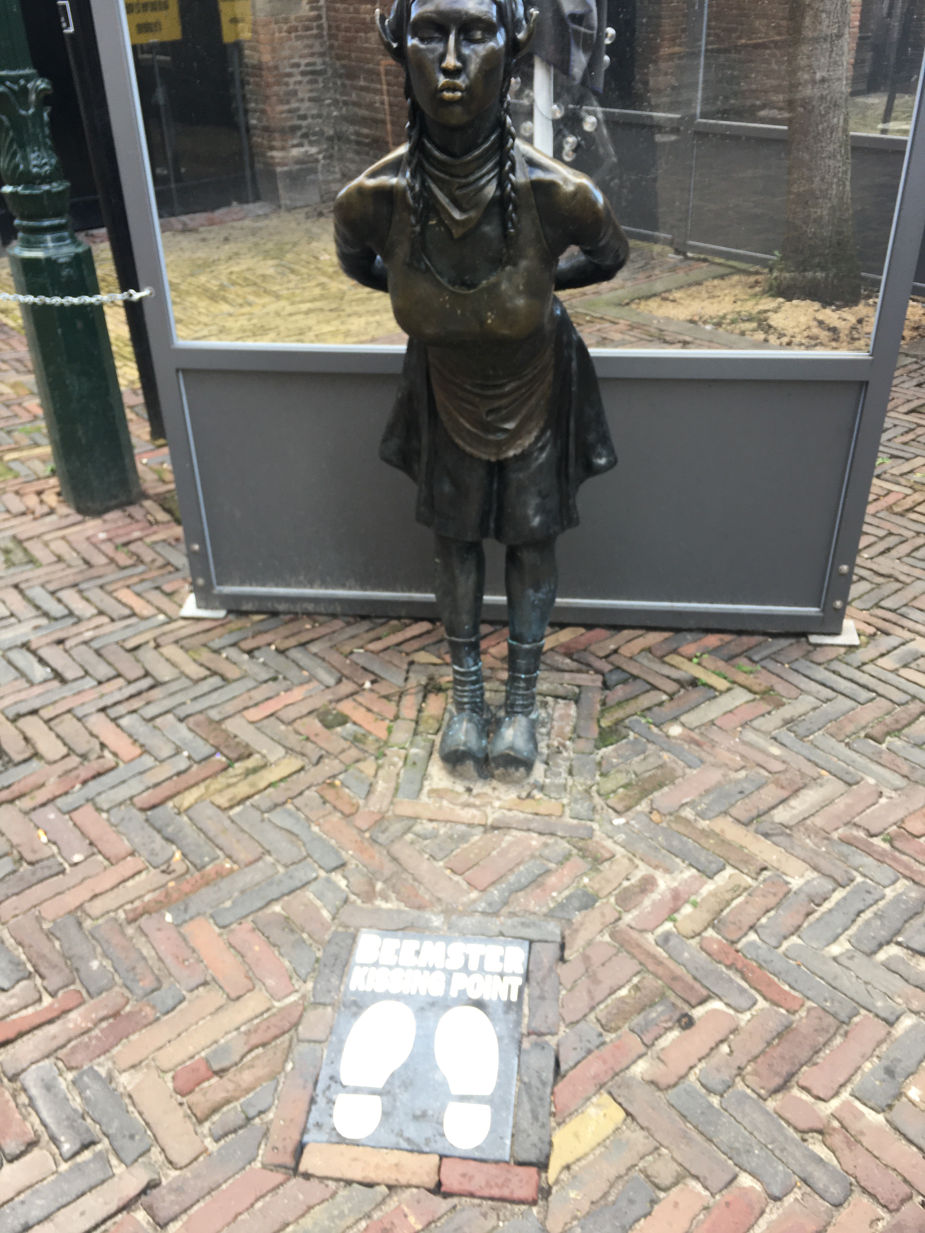 No photo description available.